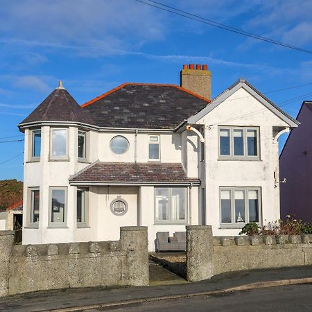 Min Y Mor Trearddur Bay Villa Exteriör bild