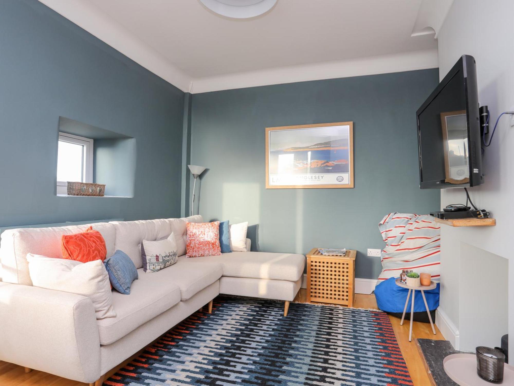 Min Y Mor Trearddur Bay Villa Exteriör bild