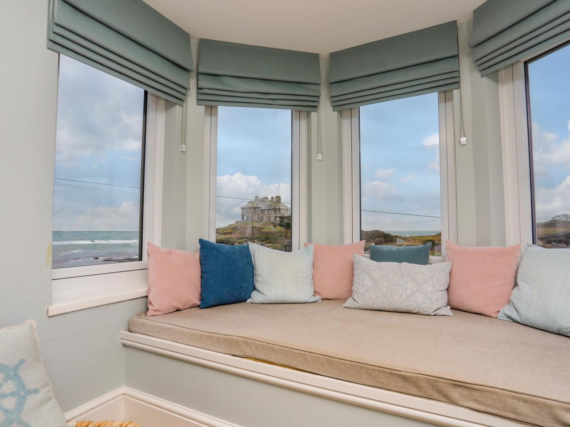 Min Y Mor Trearddur Bay Villa Exteriör bild