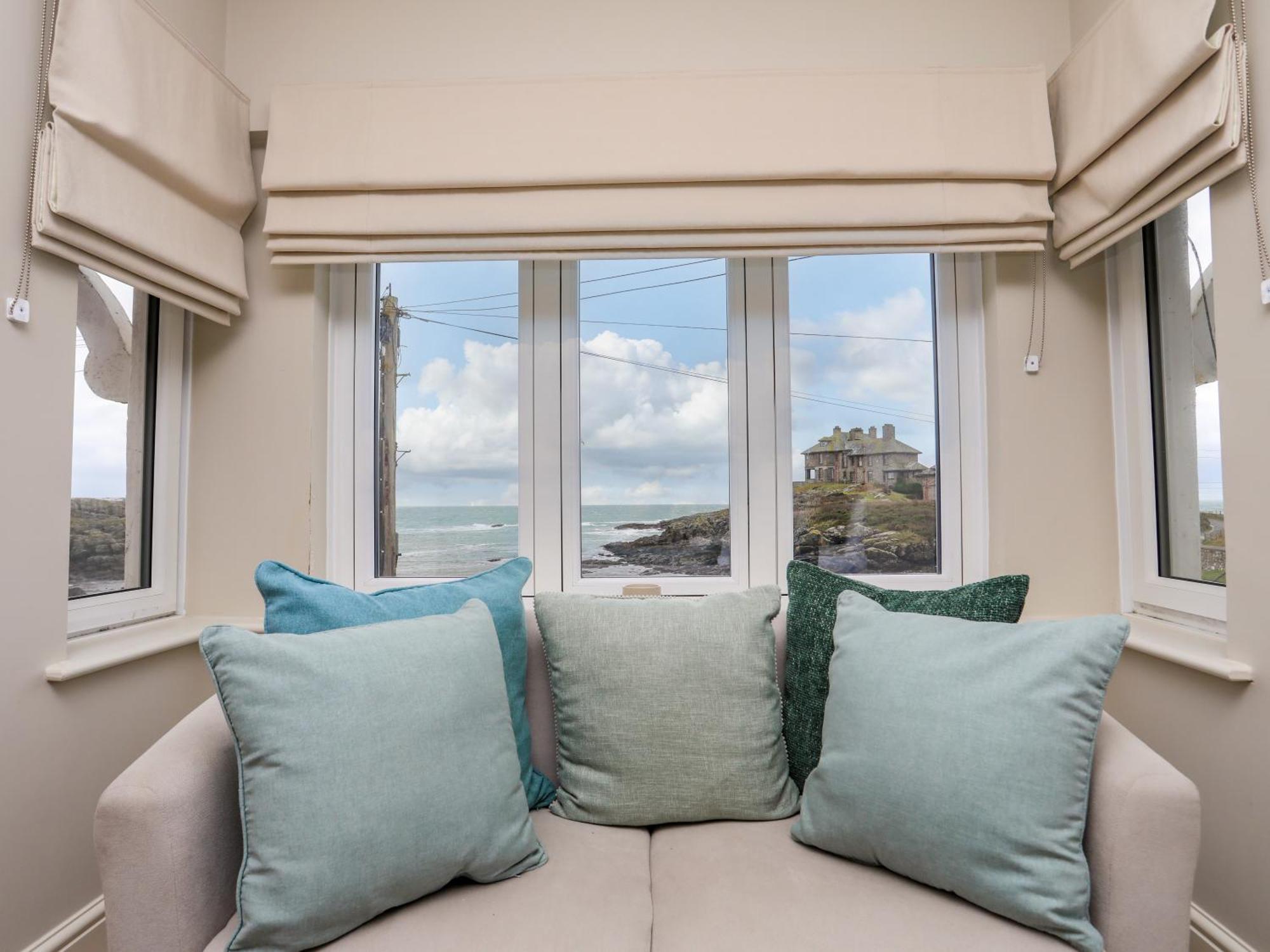 Min Y Mor Trearddur Bay Villa Exteriör bild